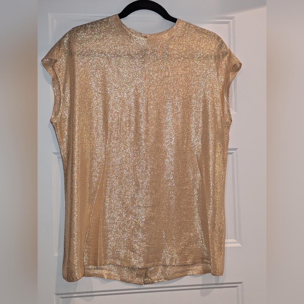 St. John Metallic Gold Short Sleeve Blouse Size 10 Button Down Back
